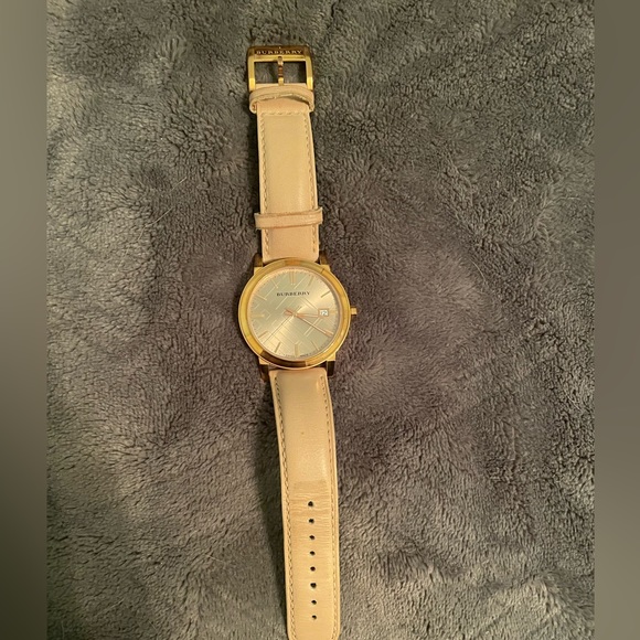 Burberry The City Beige Tan Dial Tan Leather Strap Watch For Women - Picture 3 of 5